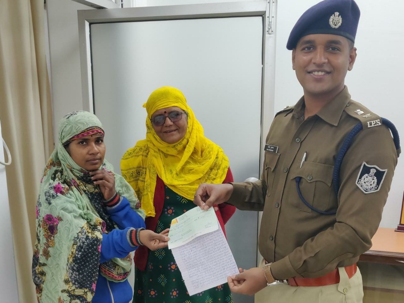 भोपाल में त्‍वरित कार्रवाई से खुश होकर गरीब महिला ने पुलिस को दिया 600 रुपये का इनाम, जानिए क्‍या है मामला